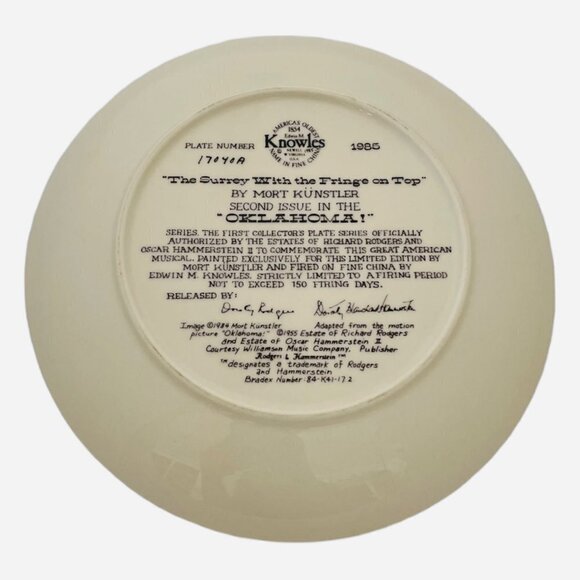 NIB Vintage The Surrey With the Fringe on Top Oklahoma Rodgers Hammerstein Plate - Picture 2 of 4